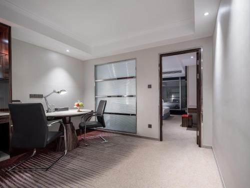 南京苏宁环球套房饭店 南京苏宁环球套房饭店