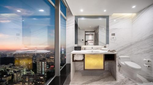 南京苏宁环球套房饭店 南京苏宁环球套房饭店