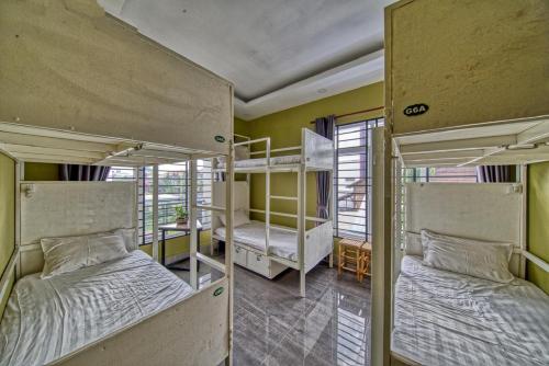 Kalinga Art Home Guest House - Tap to explore photos