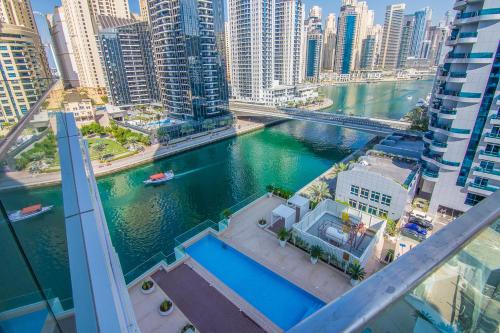 Stella Maris Dubai Marina- Luxurious 1-BR - image 6