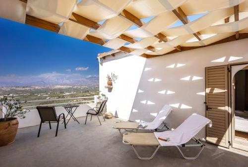 Serenity View - traditional village apartment in Moires