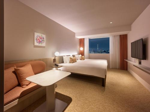 Superior Twin Room image 10