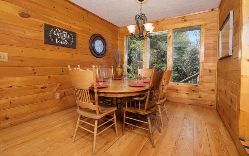 Létesítmények, An Unforgettable Cabin in Wears Valley (TN)