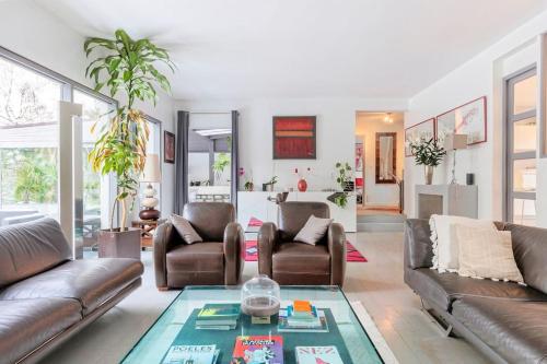 Villa, swimming pool, 5 bedrooms, Versailles in Vaucresson