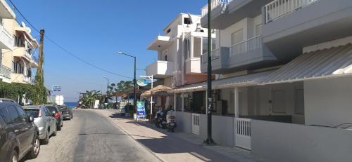 Bright & Comfy Apartments near the beach 2