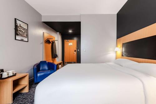 Park Inn by Radisson Peterborough - image 2