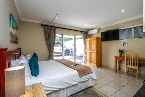 THE SANDRINGHAM B&B AND SELF-CATERING Room Type - Double or Twin Room with Bathroom