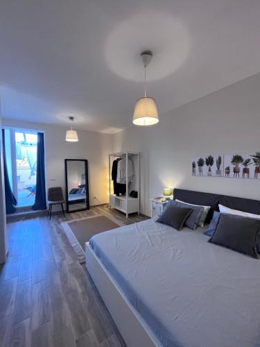 2 bedrooms, 4 beds