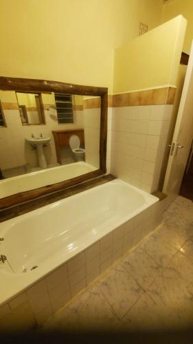 Mad Vervet Nairobi Backpackers Hostel – Nairobi, WV