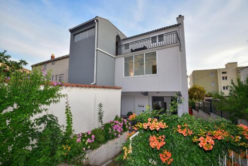 Apartment Marijo - 300m to beach Makarska