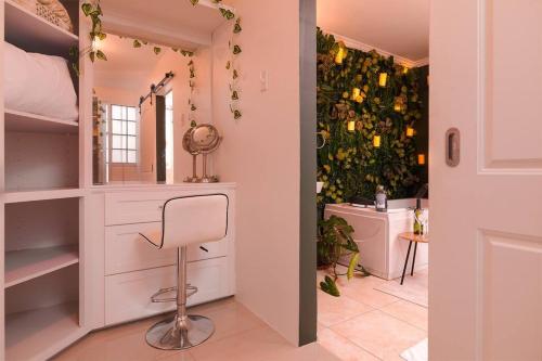 Bathroom, Enchanted Forest Projector Pool Jacuzzi King Bed in Dibe
