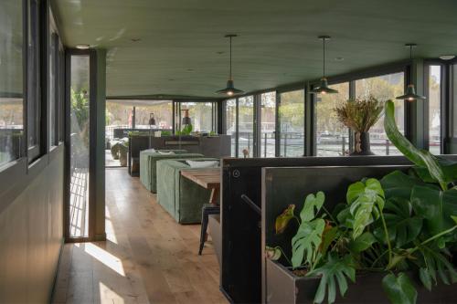 LA PENICHE - Bed And Bicycle - Aigues Mortes in แอกเกอ มอร์เตอ