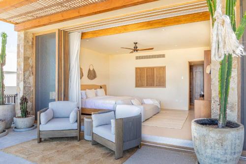 Secluded Luxury Beachfront Villa in La Ribera in La Laguna, Mexico