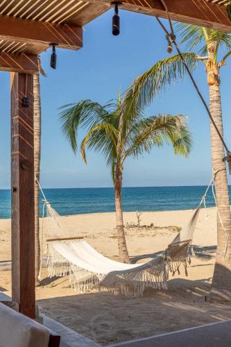 Secluded Luxury Beachfront Villa in La Ribera in La Laguna, Mexico