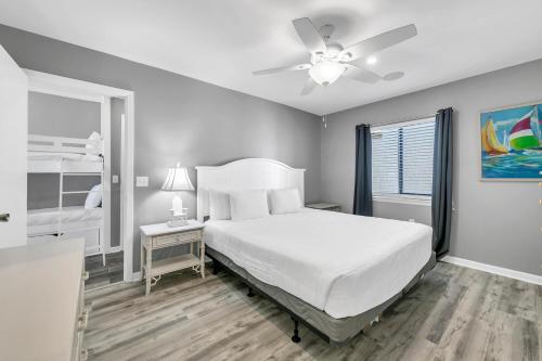 Latitude 29 #25 by RealJoy Vacations - image 4