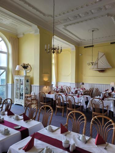 Mat och dryck, Hotel Schweriner Hof in Ostseebad Kühlungsborn