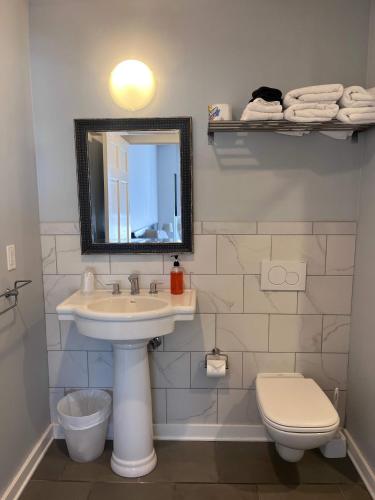 Northport Inn Boutique Hotel R205 in Northport, USA