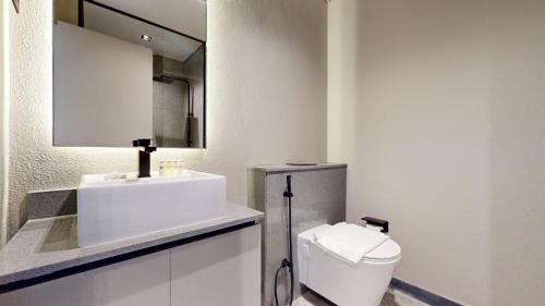 Vacationer Holiday Homes I Bright Studio Apartment in Meydan I Mag Eye 910, Дубай (фото 8)