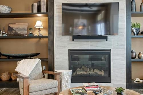Luxe Townhome 4bd 5ba Elevator 1 mile from DT in Austin, USA