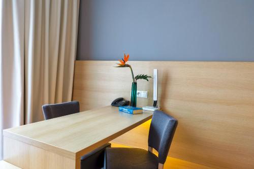 Hotel MDM City Centre - image 7