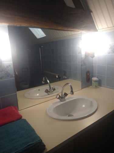 2 double beds