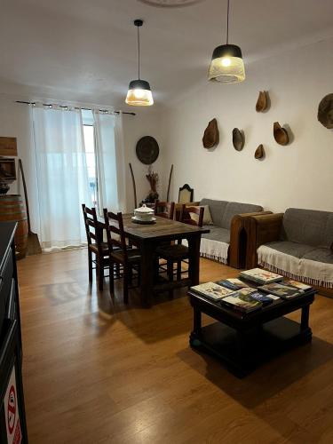 Avis Guesthouse - image 11