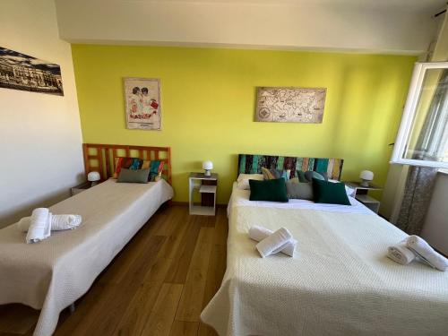 Triple Room with Private Bathroom image 6
