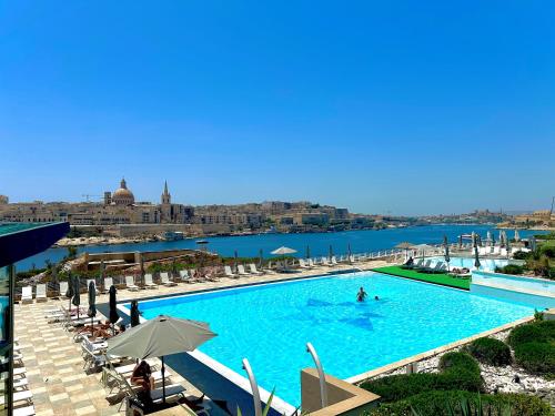 Apartment in Luxury Complex with Amazing Resident's Pool 1