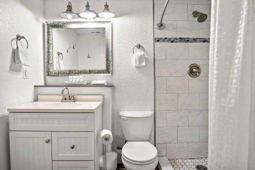 Upscale Waterfront- Private Patio Fish Pier Upscale Waterfront- Private Patio Fish Pier