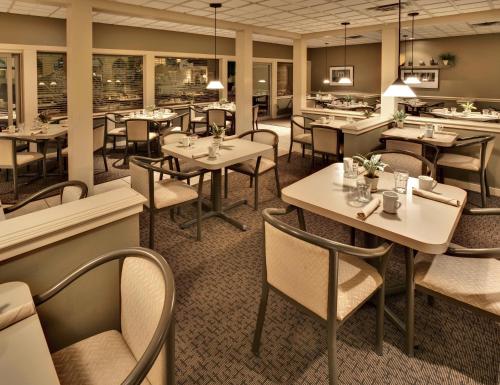 Ramada by Wyndham Midtown Grand Island - image 12