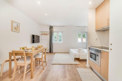 Blue Charm - Campolide Apartments 4