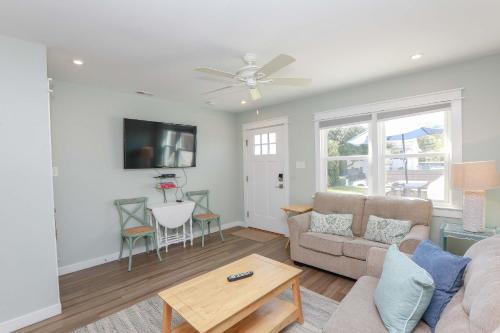 Sojourns Sea Views with Balcony Sleeps 4 in Virginia Beach, USA