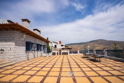 Mansión con Jacuzzi a 40 grados, gran piscina y Pádel (Mansion con Jacuzzi a 40 grados, gran piscina y Padel) in El Tiemblo