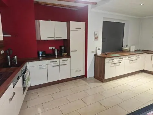 Work and Stay Selfkant Tüddern Nähe Geilenkirchen und Nähe Geleen Moderne Unterkunft für 8 Personen auf 180qm in Selfkant, Deutschland