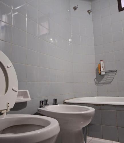 One-Bedroom Apartment image 2