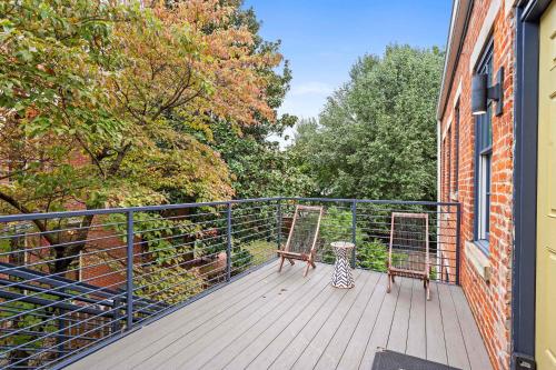 4 Apartments, Downtown, Walk to Cincy Stadiums! in Covington (KY)
