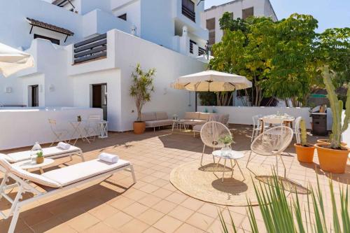 ทัศนียภาพภายนอกโรงแรม, Ultimate Rentals - Charmant Appartement Met Groot Terras In Estepona in ลาส โคยาส