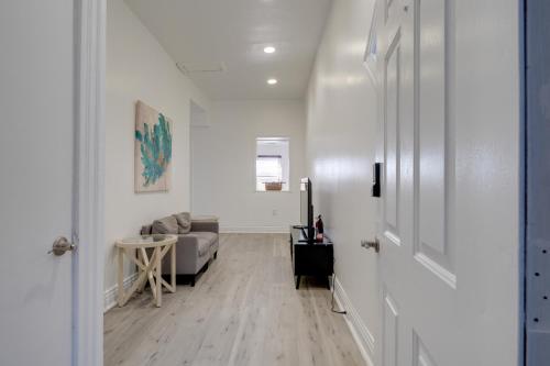 Walk to Churchill Downs Louisville Apartment! in Louisville, USA