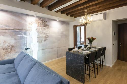 Rialto Prestige Apartment - image 7