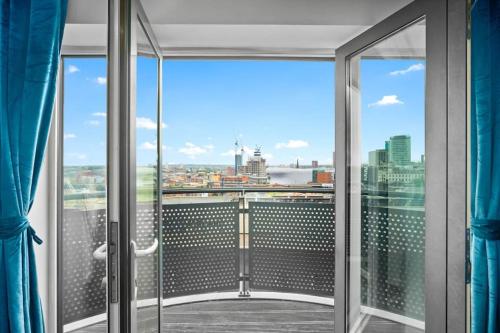 Top Floor City Centre Apartment - Sleeps 7 - 4 Beds - with Balcony and Parking - Smart TV's on each Bedroom Wall - 5 mins from Bullring, Selfridges, Moor Street Station - By Zena Stays, Birmingham (fotografie 5)