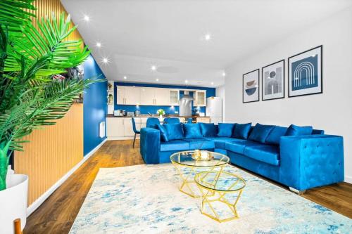 Top Floor City Centre Apartment - Sleeps 7 - 4 Beds - with Balcony and Parking - Smart TV's on each Bedroom Wall - 5 mins from Bullring, Selfridges, Moor Street Station - By Zena Stays, Birmingham (fotografie 8)