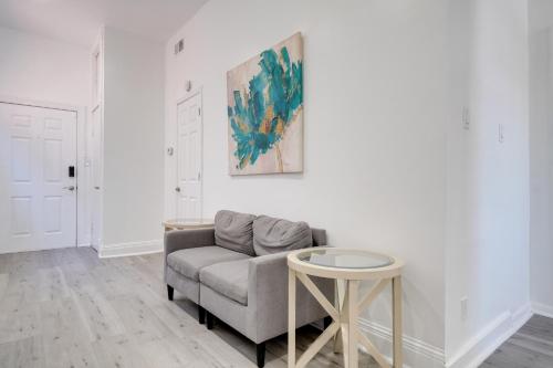 Walk to Churchill Downs Louisville Apartment! in Louisville, USA