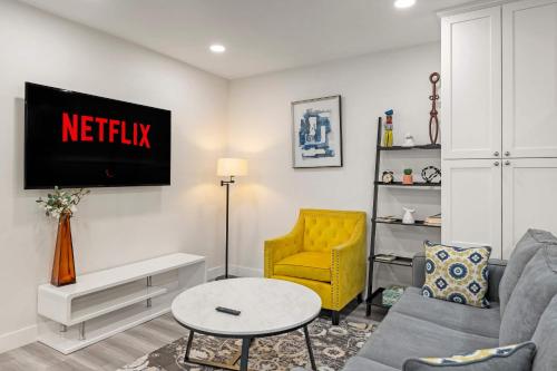 New renovated 2B2B APT Self checkin free parking 1 in Pasadena, USA