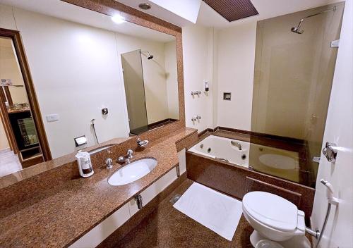 Suite with Double Bed image 5