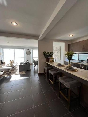 Casa Allende Residencia en SMA in คาร์ดินส์ เดล โบสเก