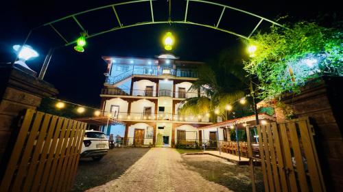 Hotelli välisilme, Kashid Sunrise Resort in Kashid