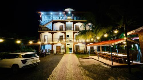 Hotelli välisilme, Kashid Sunrise Resort in Kashid