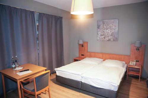 Angelis Pension Frankfurt Airport in Kelsterbach