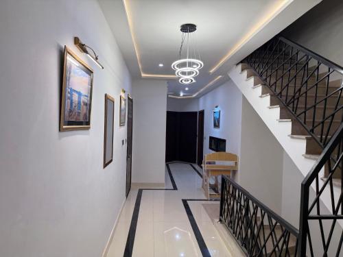 The Sapphire Suites - image 2