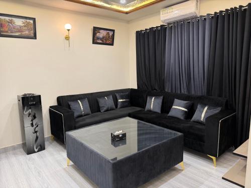 One-Bedroom Superior Apartment image 7
